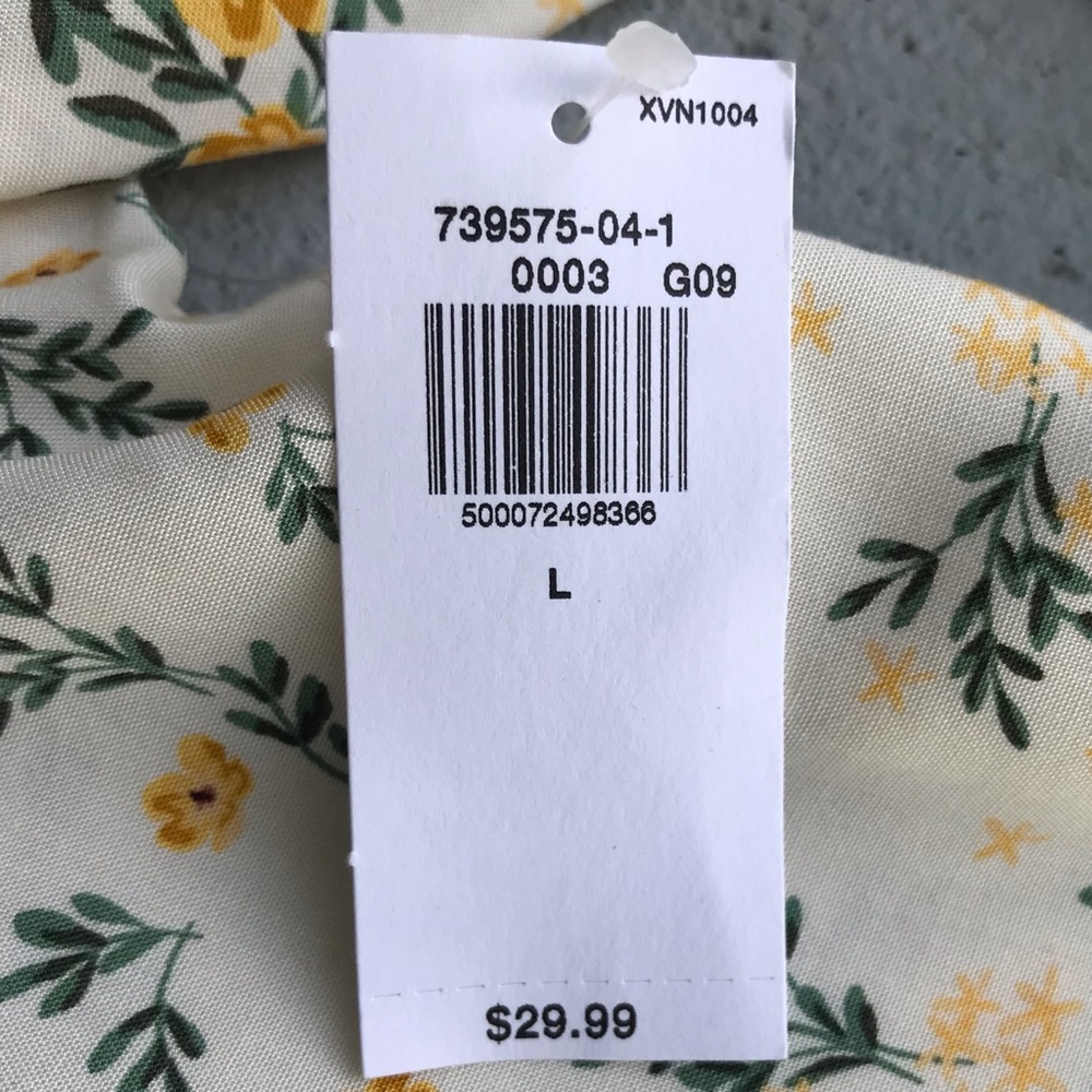 OLD NAVY Dainty Floral Print Long Sleeve Pleated Peasant Blouse - Picture 7 of 9